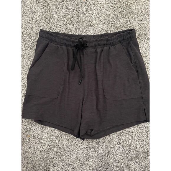 ❤️Old Navy Active Women’s Shorts - Picture 1 of 3